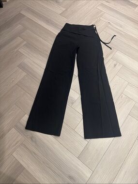 Boohoo Black High-Rise Wide Leg Pants